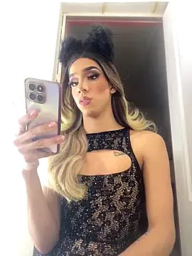 briana_sex32 on StripChat