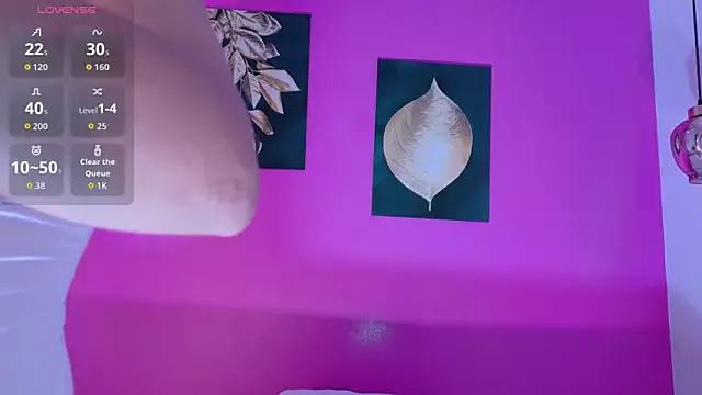 cattaleeyaa on StripChat 