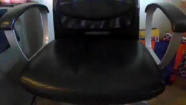 cheekycherryx on StripChat 