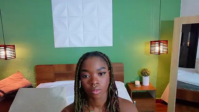 Chocolatte_dreams on StripChat 