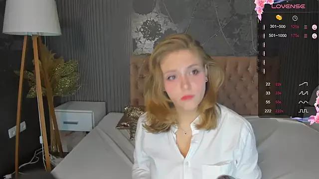 DellaRowe on StripChat 