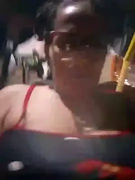 DivaReal42 — Qutame una prenda ntima por