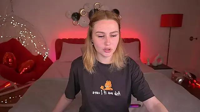 DivineJass on StripChat 