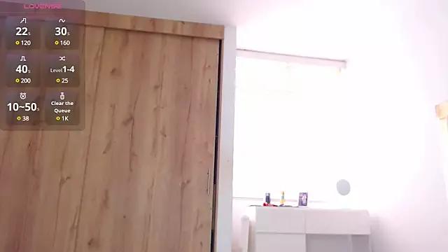 dollface17 from StripChat
