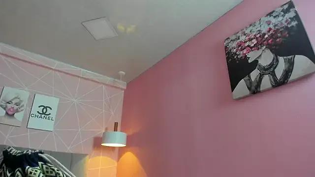 dolly_zoe on StripChat 