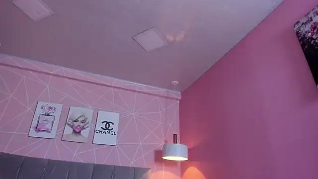 dolly_zoe on StripChat 