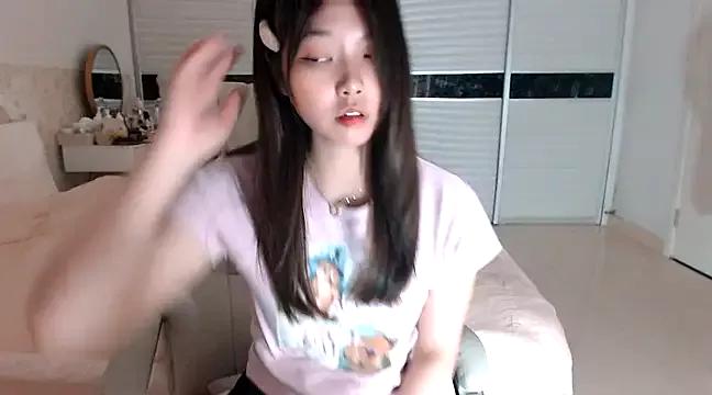 Dou-Yayaya from StripChat is Freechat