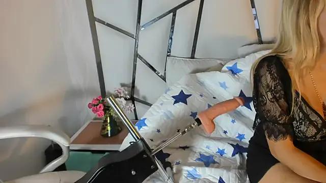 elena_mature on StripChat 