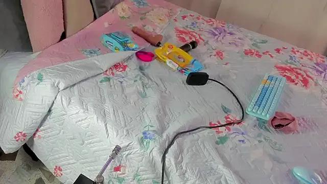 elena_mature on StripChat 