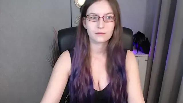 emmaxDelight on StripChat 