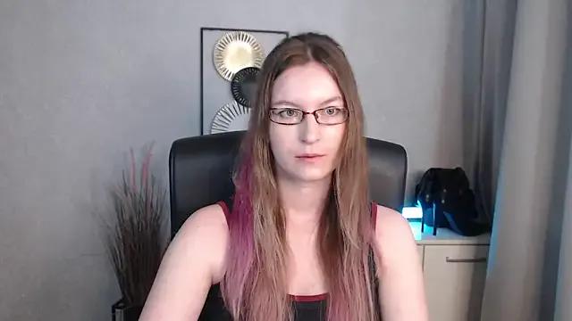 emmaxDelight on StripChat 