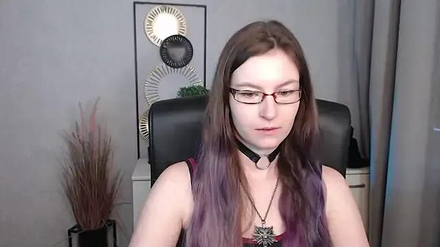 emmaxDelight on StripChat 