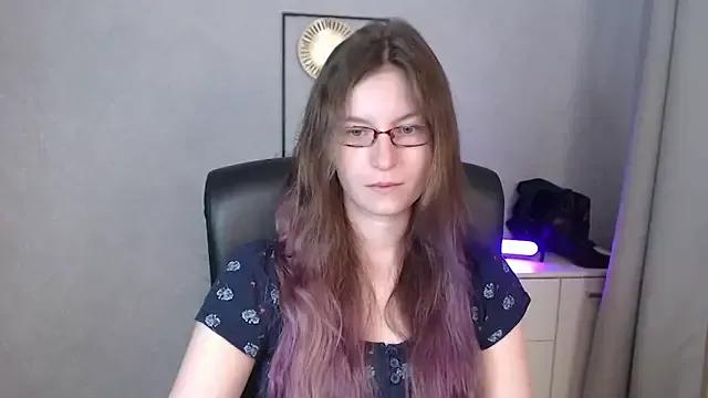 emmaxDelight on StripChat 