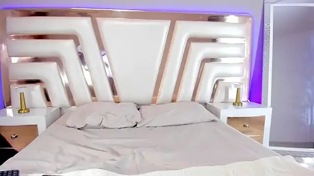 EvelynDivine — HIP ONLY Dance