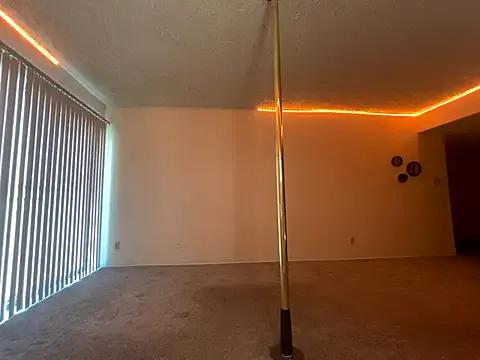 GoddessNih on StripChat 