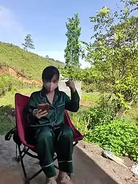 Helen-Tran on StripChat