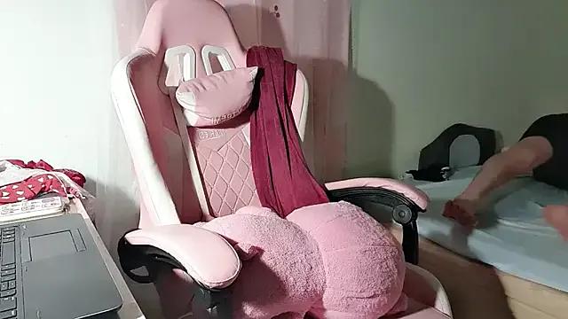 Helen-Tran on StripChat