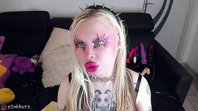 HelenGoat on StripChat 