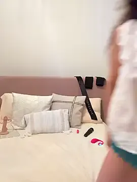 HotLdyllic on StripChat