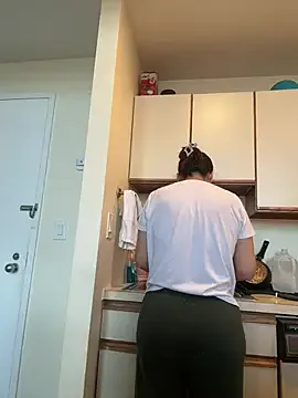 IAmScarlettLove on StripChat