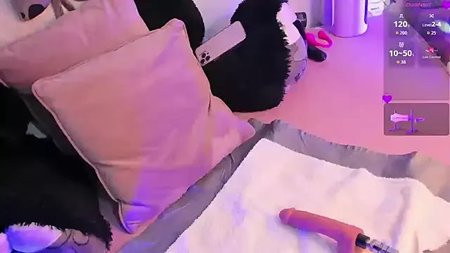 IamSteph13 on StripChat