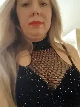 Irina3718 on StripChat 