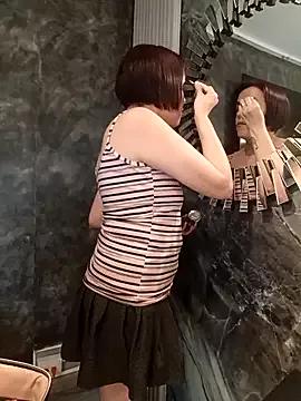 IsisBlake on StripChat 