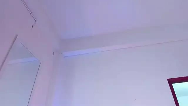 JessieCaameron on StripChat 