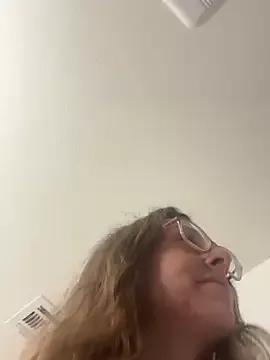 jungleangel from StripChat is Freechat