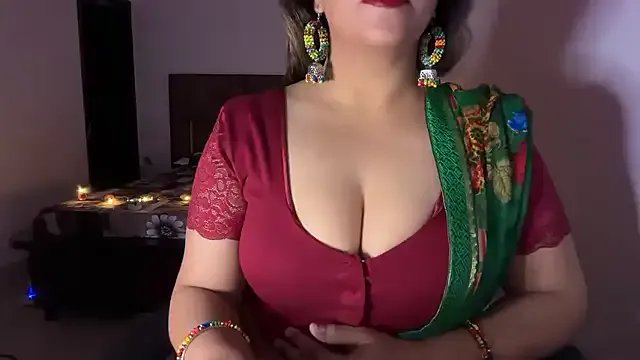 Kajal_G on StripChat