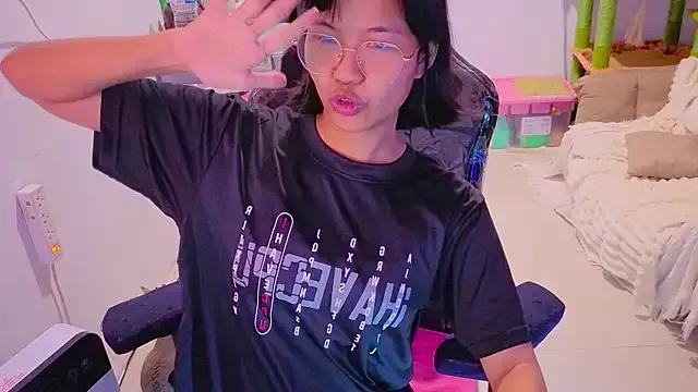 Kana_G on StripChat 