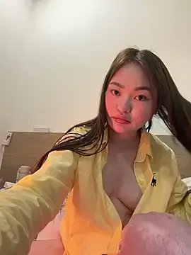 Keira_Keira on StripChat