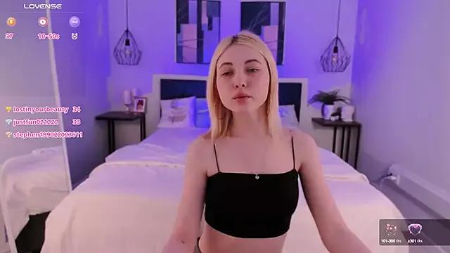 Kimmie_shine on StripChat 