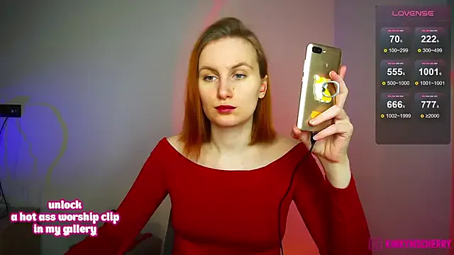 KinkyMissCherry on StripChat 
