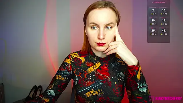 KinkyMissCherry on StripChat 