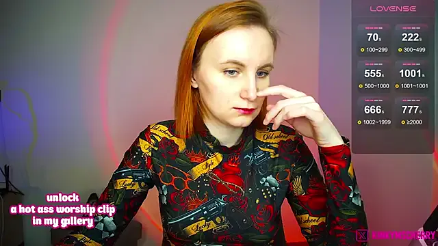 KinkyMissCherry on StripChat 