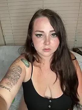 Kira_tattoo on StripChat