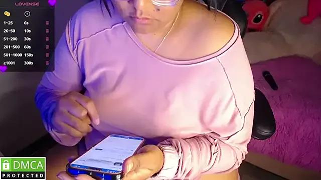 KittyHot20 — flash pussy