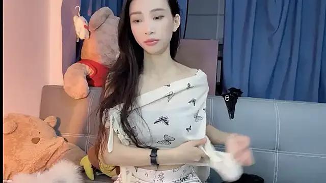 Lili-2 on StripChat 