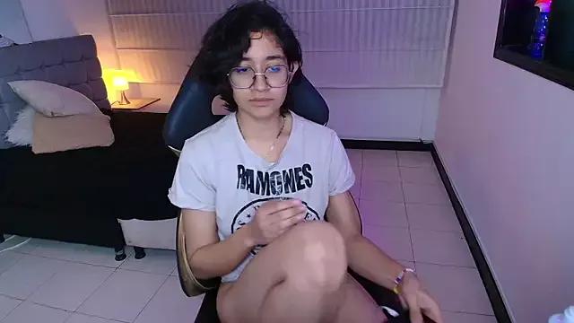 Lili_Gomez_ on StripChat 