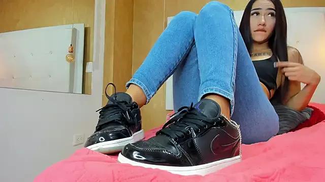 Little_Jenni on StripChat 