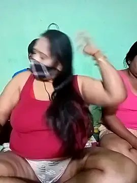 LoveOnStream on StripChat