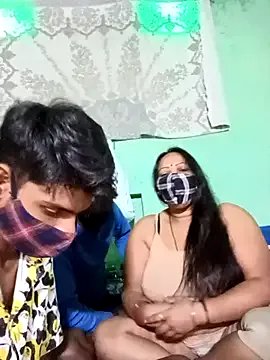 LoveOnStream on StripChat