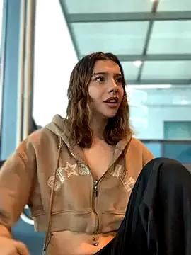 MiaaCute- on StripChat 