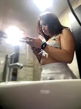 Mila_LS — Private on StripChat