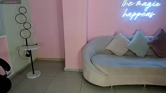 MilaColeman on StripChat