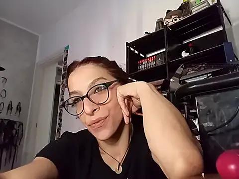 MirianaB on StripChat 
