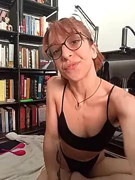 MirianaB on StripChat 