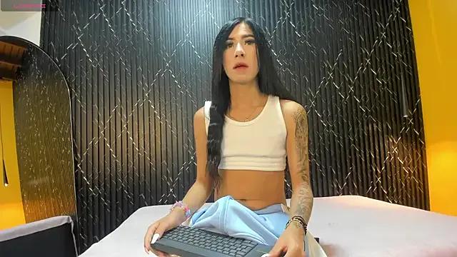Miss_Ariaa — Shake perfect ass