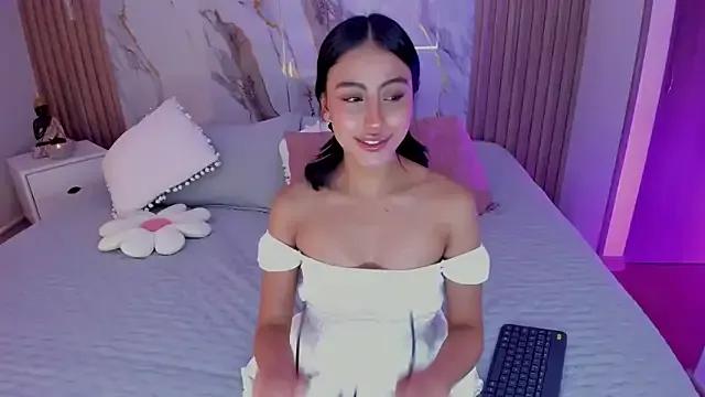 miss_martiina on StripChat 